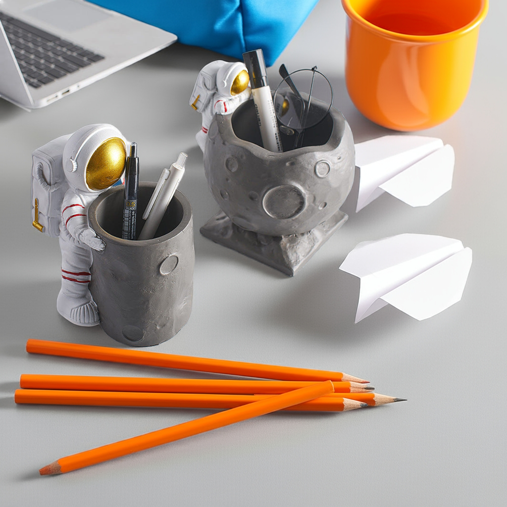 Resin Astronaut Pen Holder
