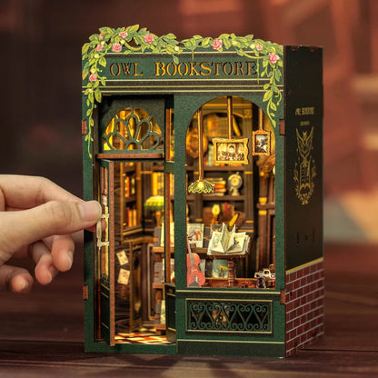 DIY Book Nook Kit with Light – Miniature Wooden Bookshop Insert for Gifts & Decor