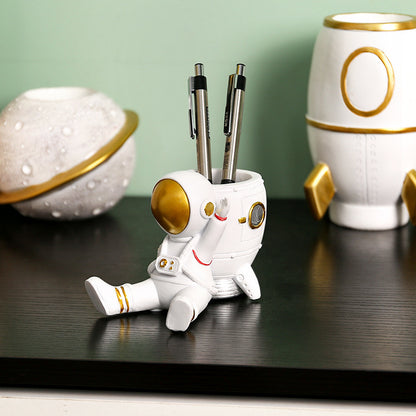 Aesthetic Affordable Cheap Astronaut Resin Pen Holder – Space-Themed Desk Organizer 